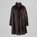 462244 Mink coat